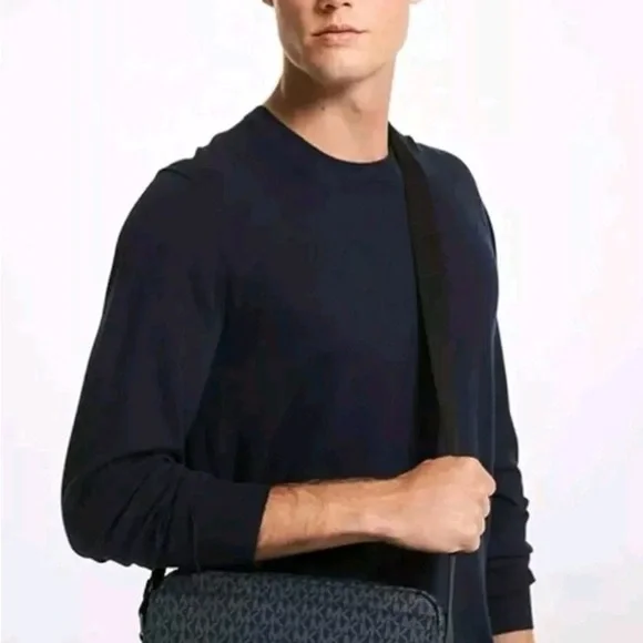 Michael kors Cooper Black Flat Camera Crossbody Bag - Picture 13 of 13